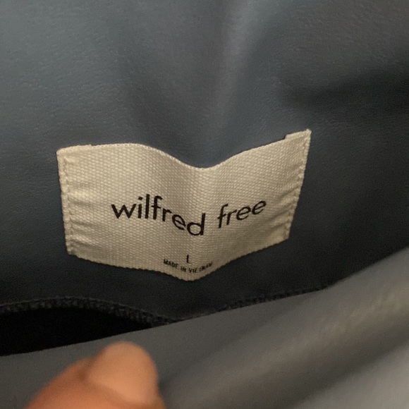 Wilfred free Daria vegan leather legging regular length (30 in inseam) - Picture 3 of 3